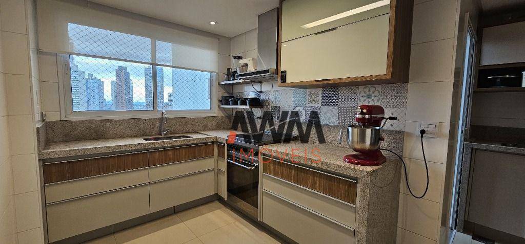 Apartamento à venda com 3 quartos, 134m² - Foto 17