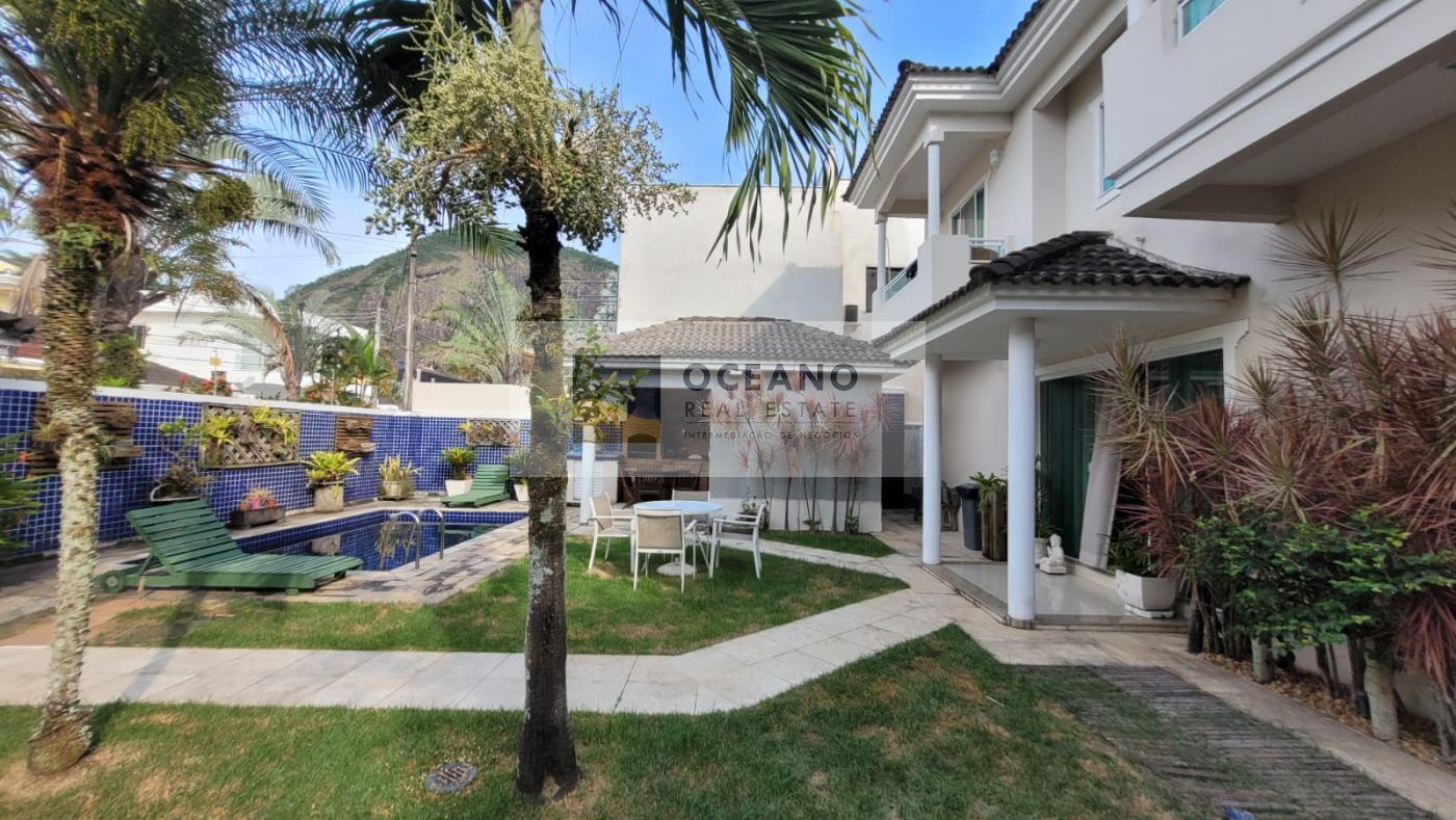 Casa de Condomínio à venda com 4 quartos, 278m² - Foto 14