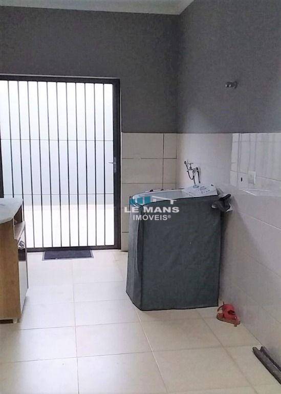 Casa à venda com 3 quartos, 173m² - Foto 13