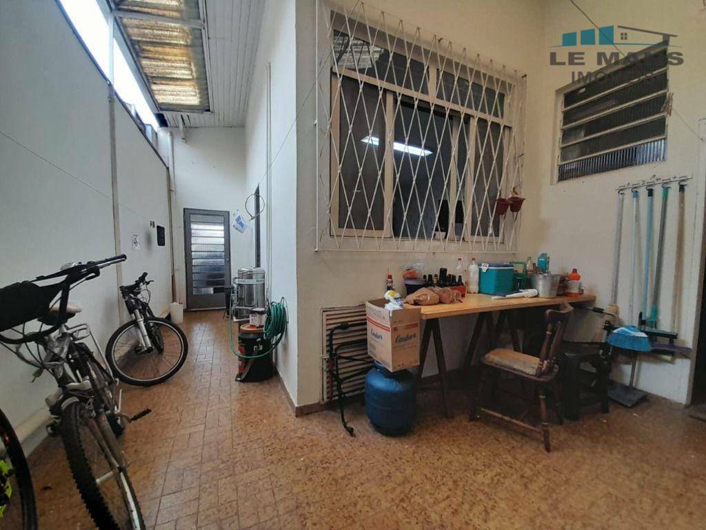 Casa à venda com 3 quartos, 220m² - Foto 26