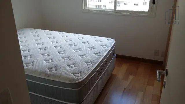 Apartamento para alugar com 3 quartos, 120m² - Foto 17