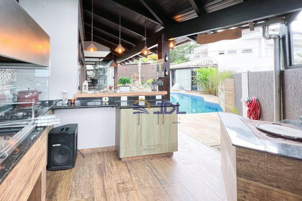 Casa de Condomínio à venda com 3 quartos, 328m² - Foto 33