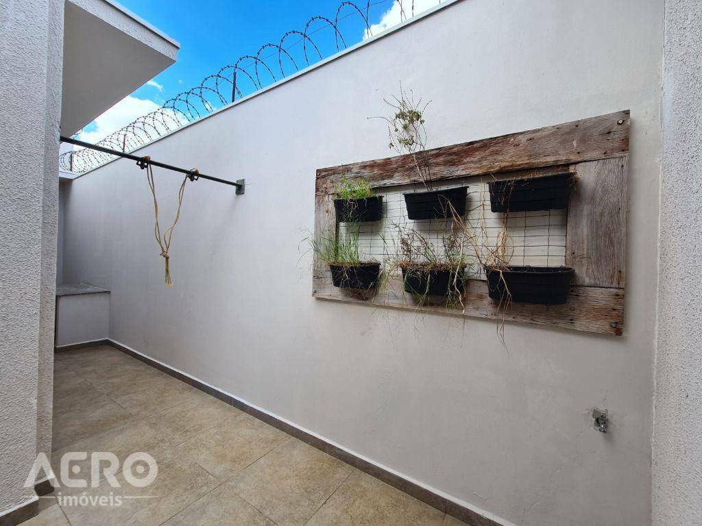 Casa à venda com 3 quartos, 145m² - Foto 44