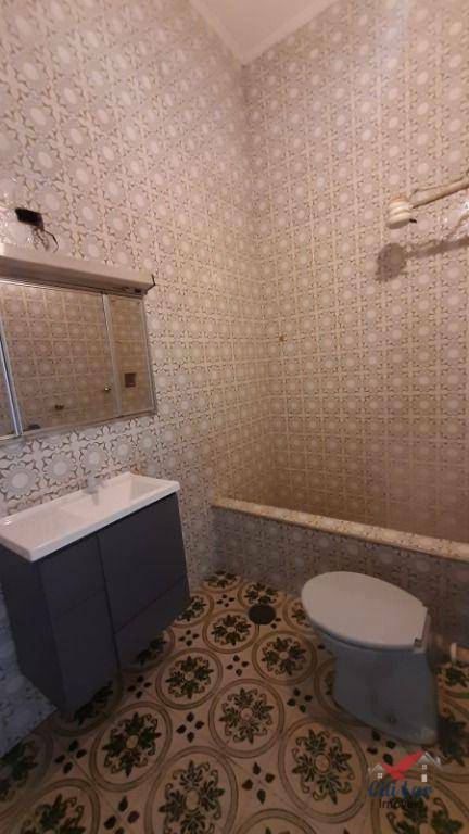 Casa para alugar com 3 quartos, 180m² - Foto 13