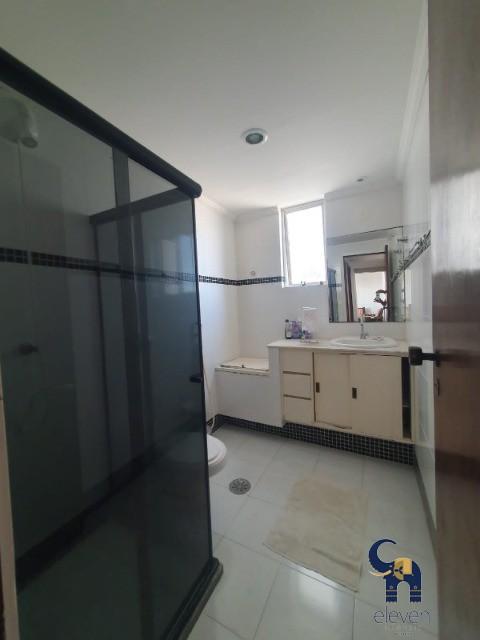 Apartamento à venda com 4 quartos, 135m² - Foto 17