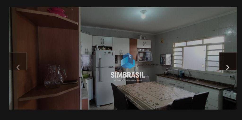 Sobrado à venda com 3 quartos, 230m² - Foto 11