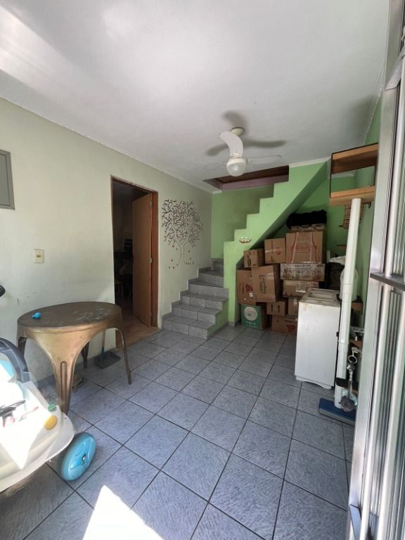 Sobrado à venda com 4 quartos, 180m² - Foto 11