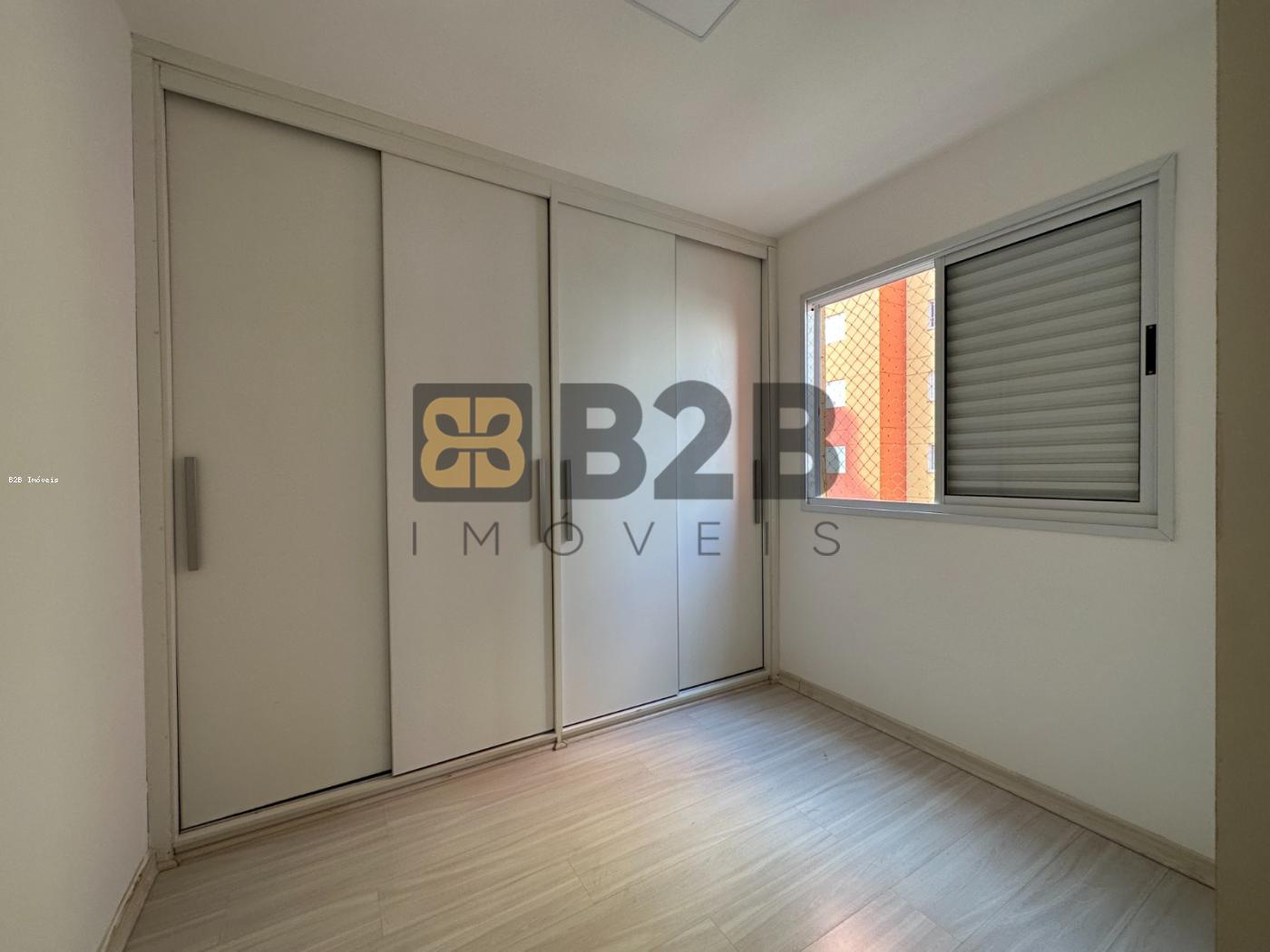 Apartamento à venda com 3 quartos, 135m² - Foto 11