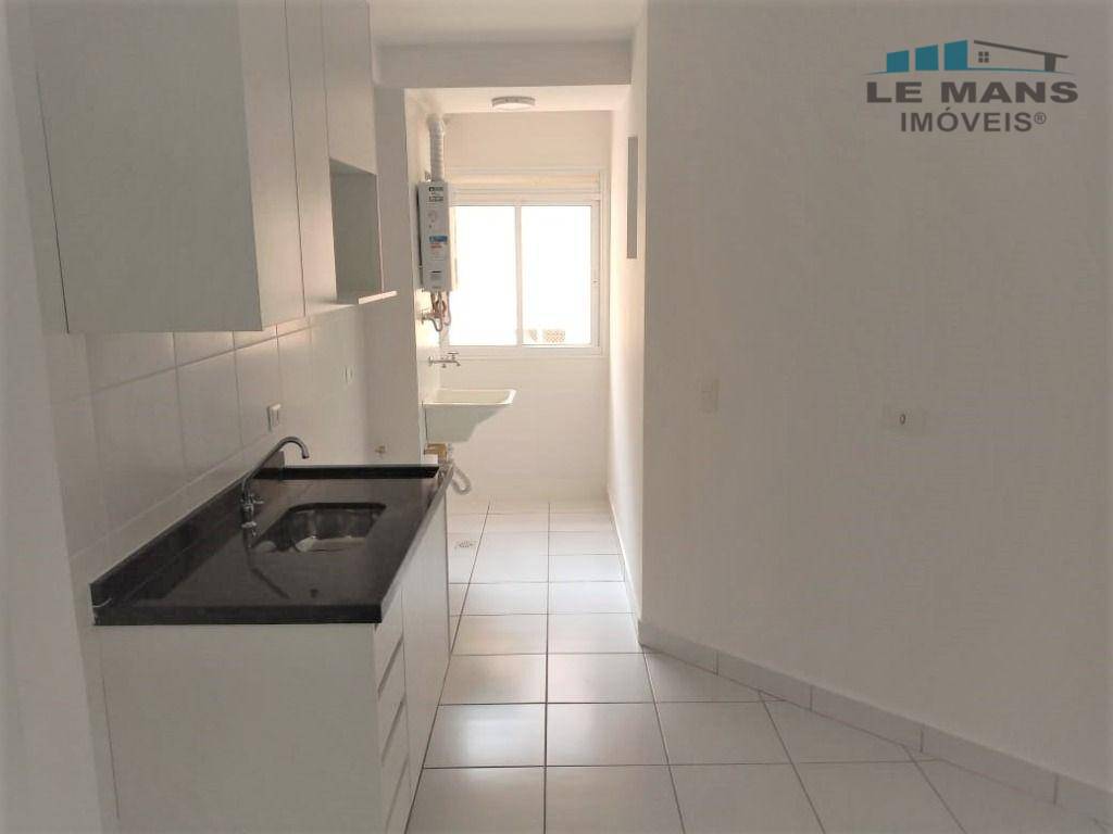 Apartamento à venda com 2 quartos, 62m² - Foto 9