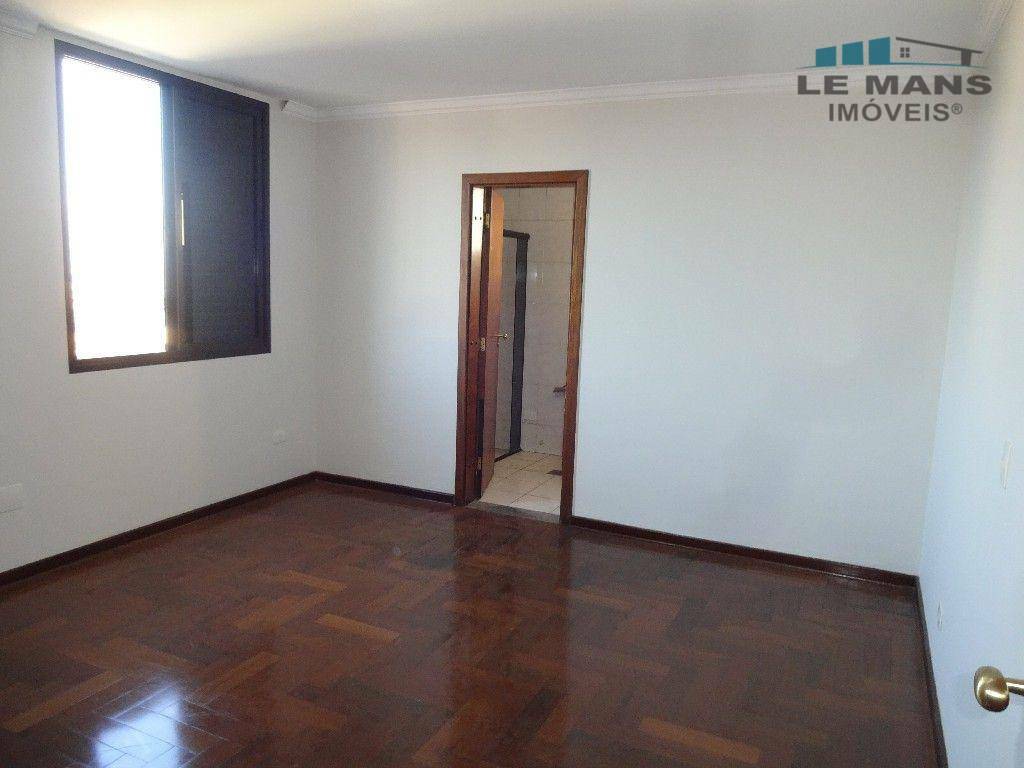 Apartamento à venda e aluguel com 3 quartos, 150m² - Foto 17