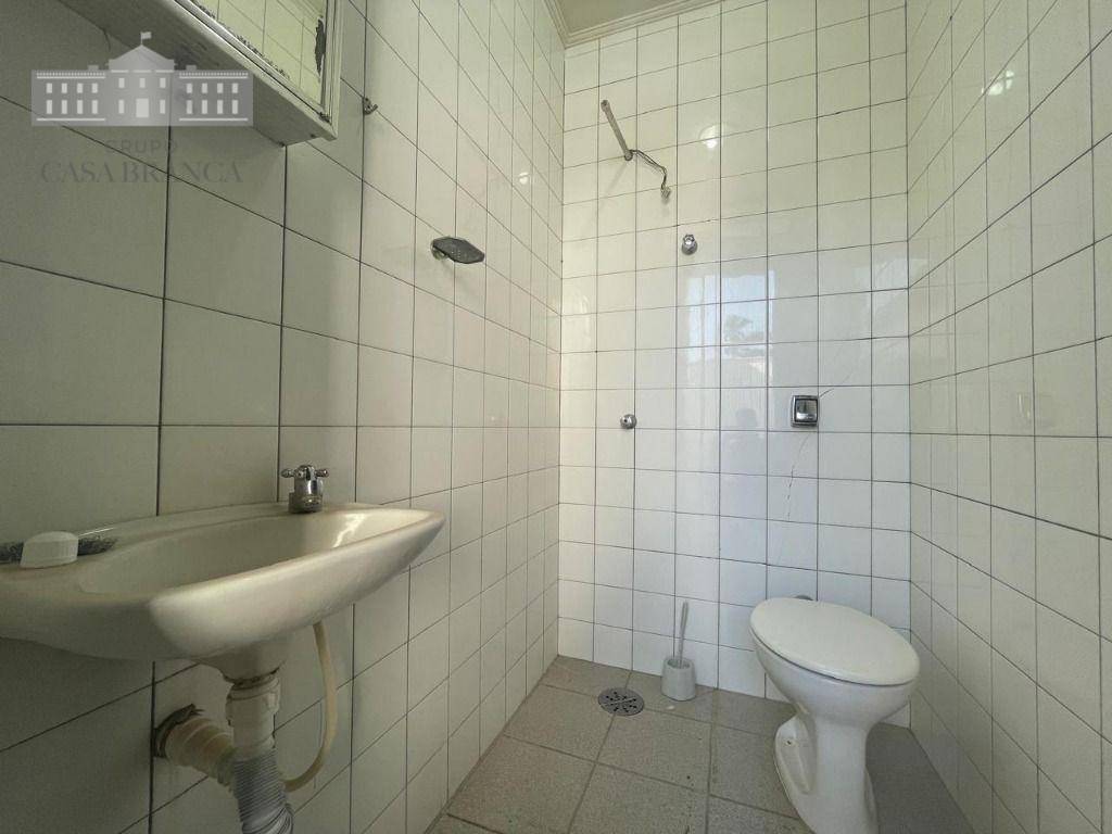 Casa à venda com 3 quartos, 250m² - Foto 29