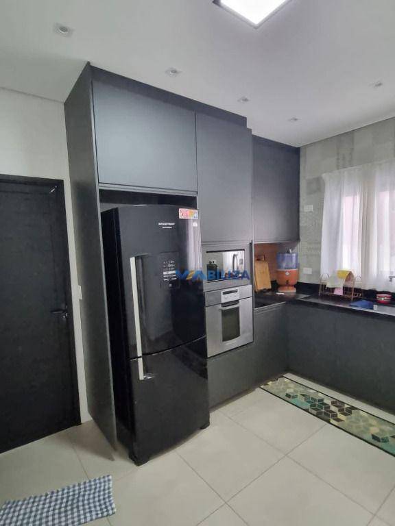 Sobrado à venda com 3 quartos, 220m² - Foto 36