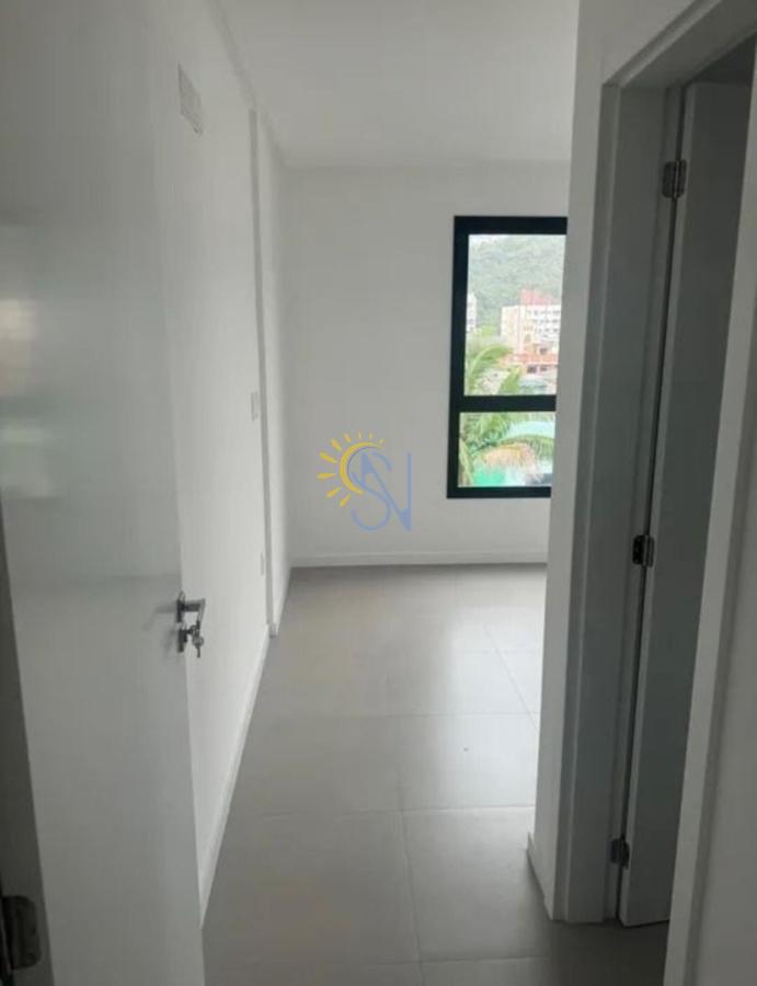 Apartamento à venda com 2 quartos, 62m² - Foto 2