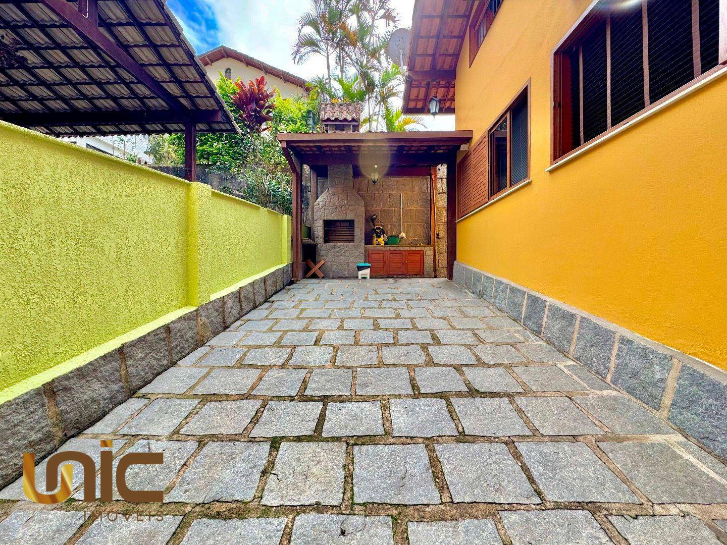 Casa à venda com 4 quartos, 220m² - Foto 43