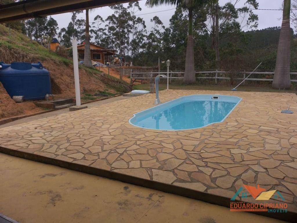 Chácara à venda com 2 quartos, 100m² - Foto 10