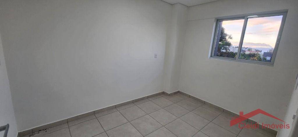 Apartamento, 2 quartos, 59 m² - Foto 4