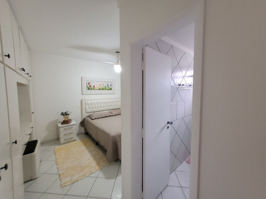 Apartamento à venda com 3 quartos, 121m² - Foto 10