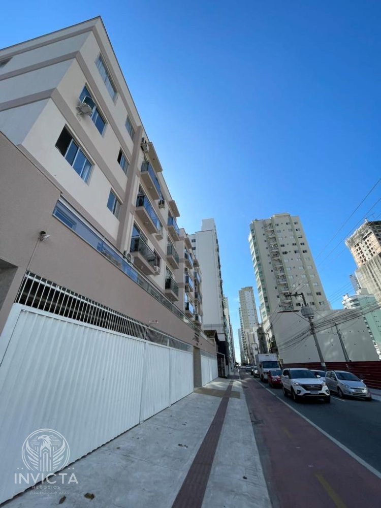 Apartamento à venda com 2 quartos, 75m² - Foto 14