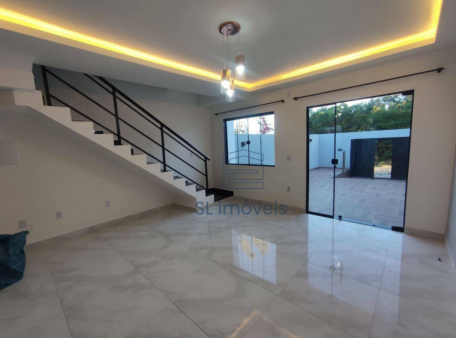 Casa à venda com 2 quartos, 78m² - Foto 8