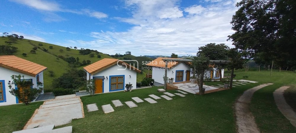 Fazenda à venda com 1 quarto, 150m² - Foto 1