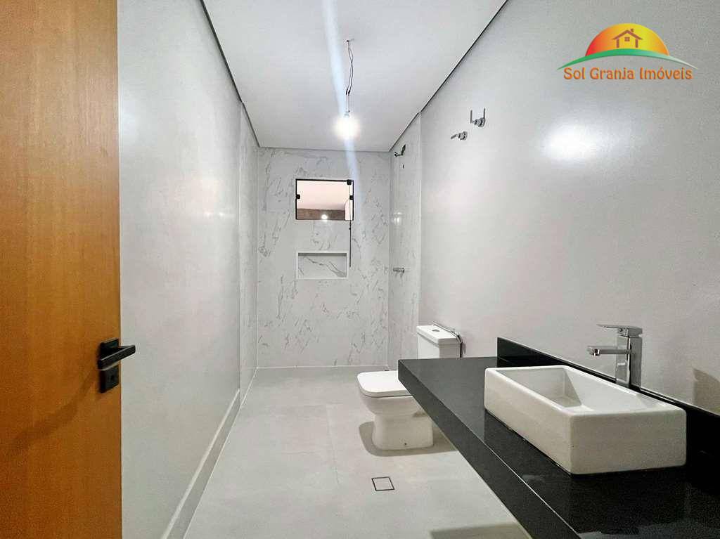 Casa de Condomínio à venda com 4 quartos, 400m² - Foto 47