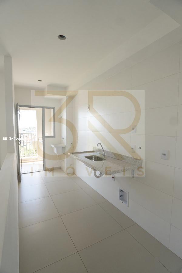 Apartamento à venda com 2 quartos, 65m² - Foto 13