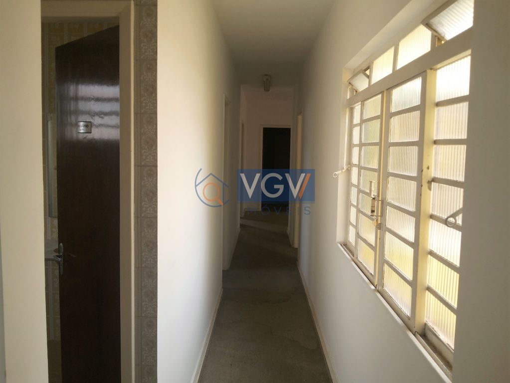 Casa à venda e aluguel com 6 quartos, 450m² - Foto 12