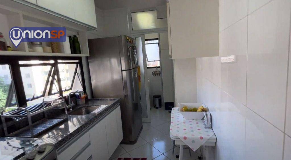 Apartamento à venda com 2 quartos, 65m² - Foto 13