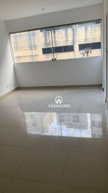 Apartamento à venda com 3 quartos, 94m² - Foto 2