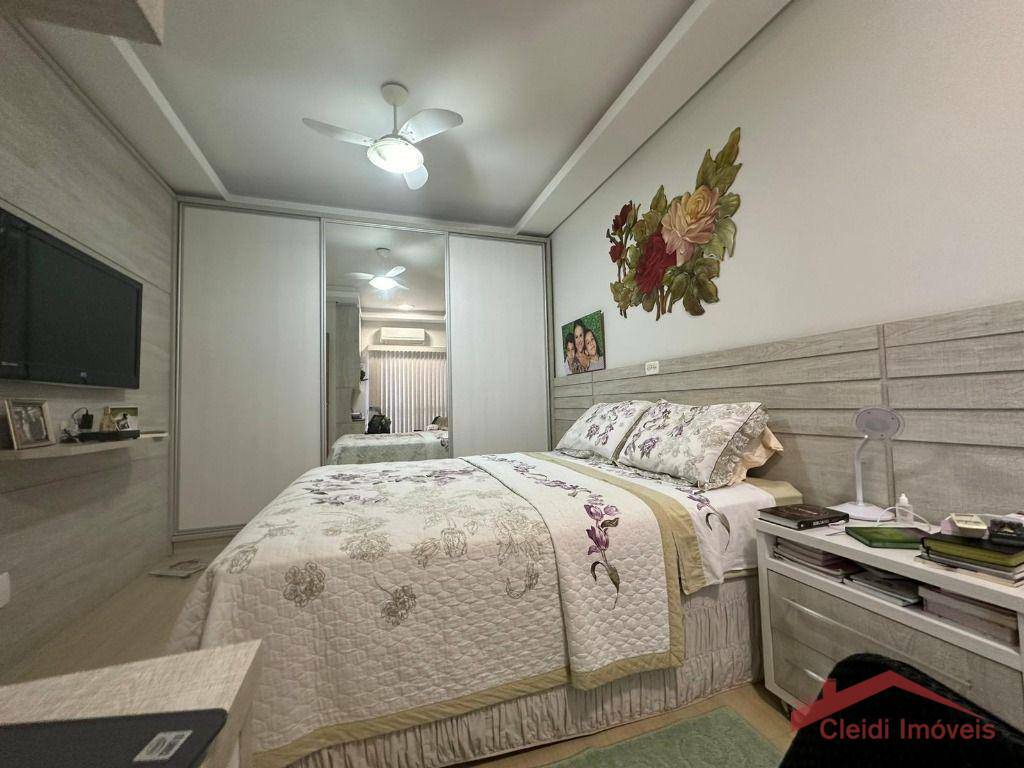 Apartamento à venda com 3 quartos, 92m² - Foto 18