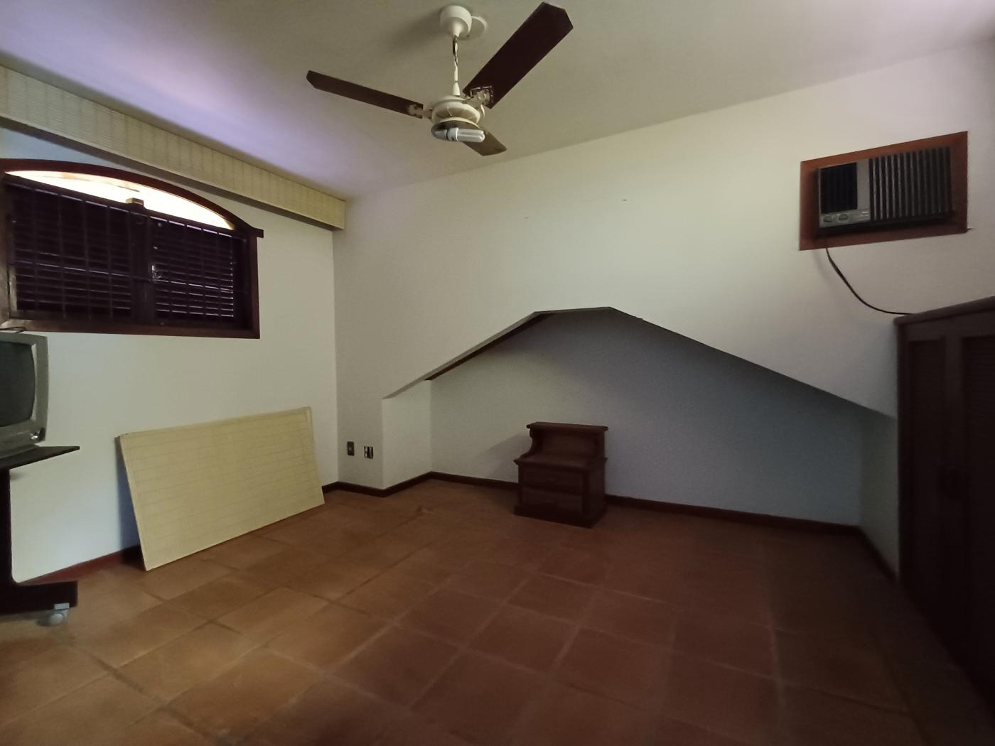 Casa de Condomínio à venda com 4 quartos, 202m² - Foto 24