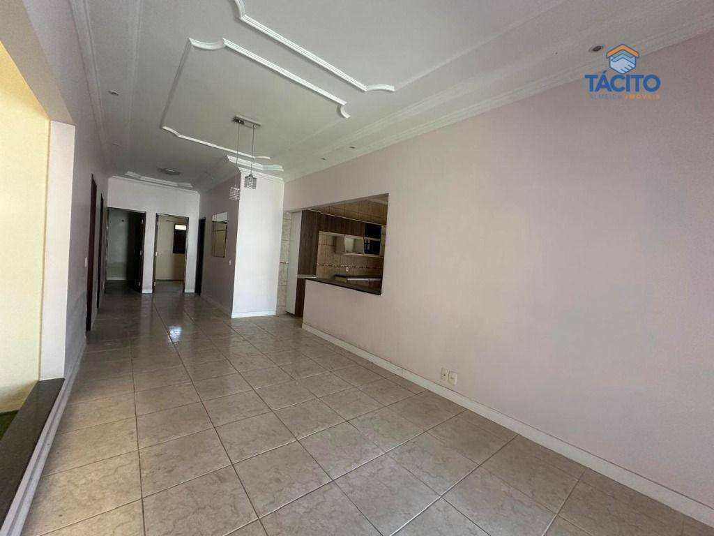 Casa à venda com 3 quartos, 200m² - Foto 5