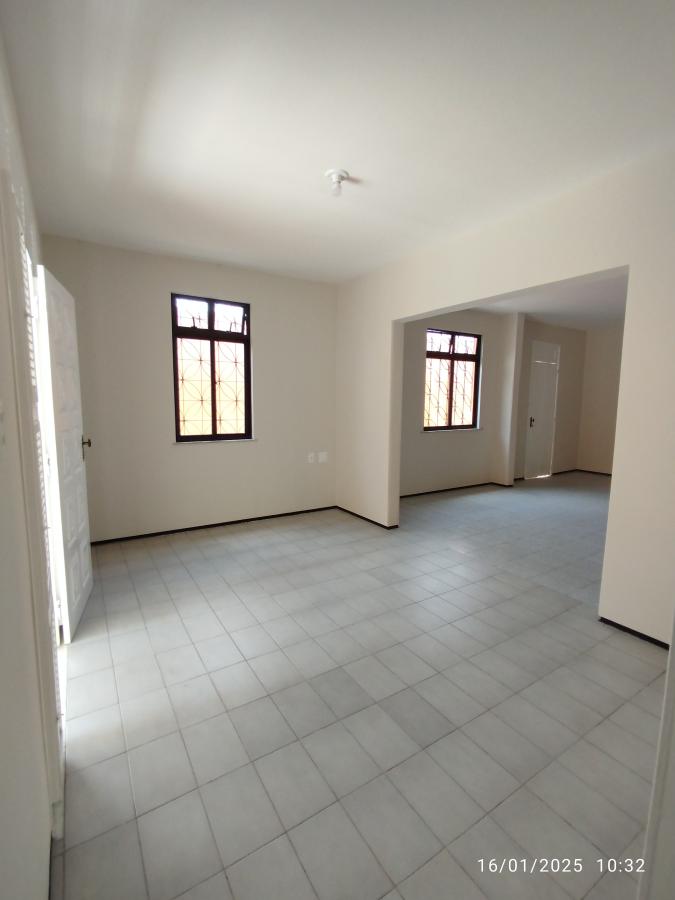 Casa para alugar com 4 quartos, 192m² - Foto 8