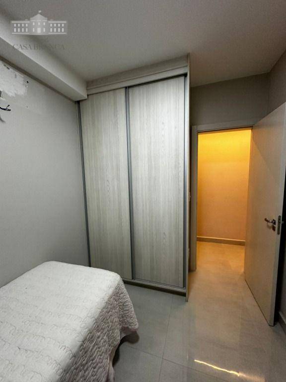 Apartamento à venda com 3 quartos, 94m² - Foto 11