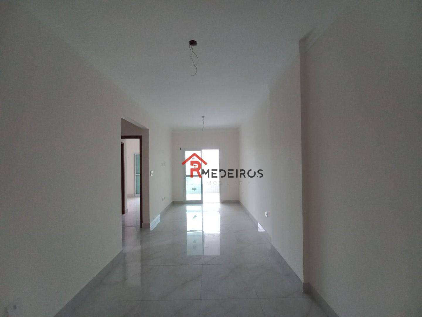 Apartamento à venda com 2 quartos, 69m² - Foto 2