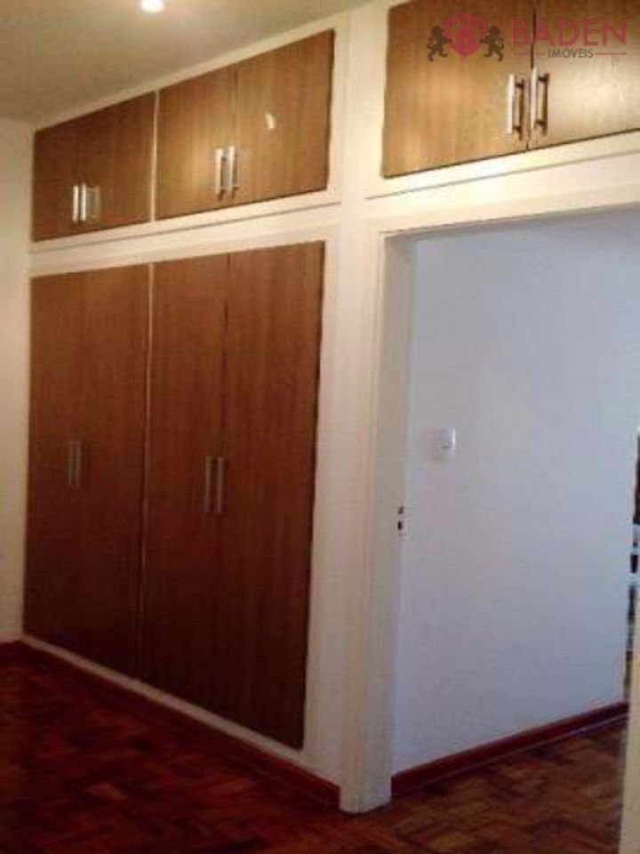 Apartamento à venda com 3 quartos, 200m² - Foto 9