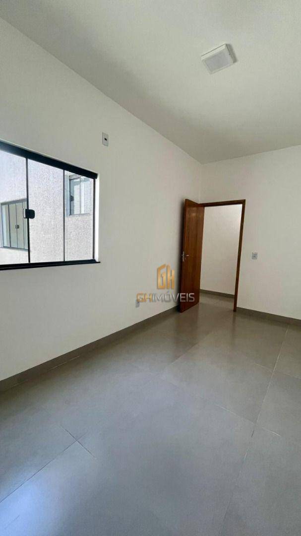 Casa à venda com 3 quartos, 100m² - Foto 8