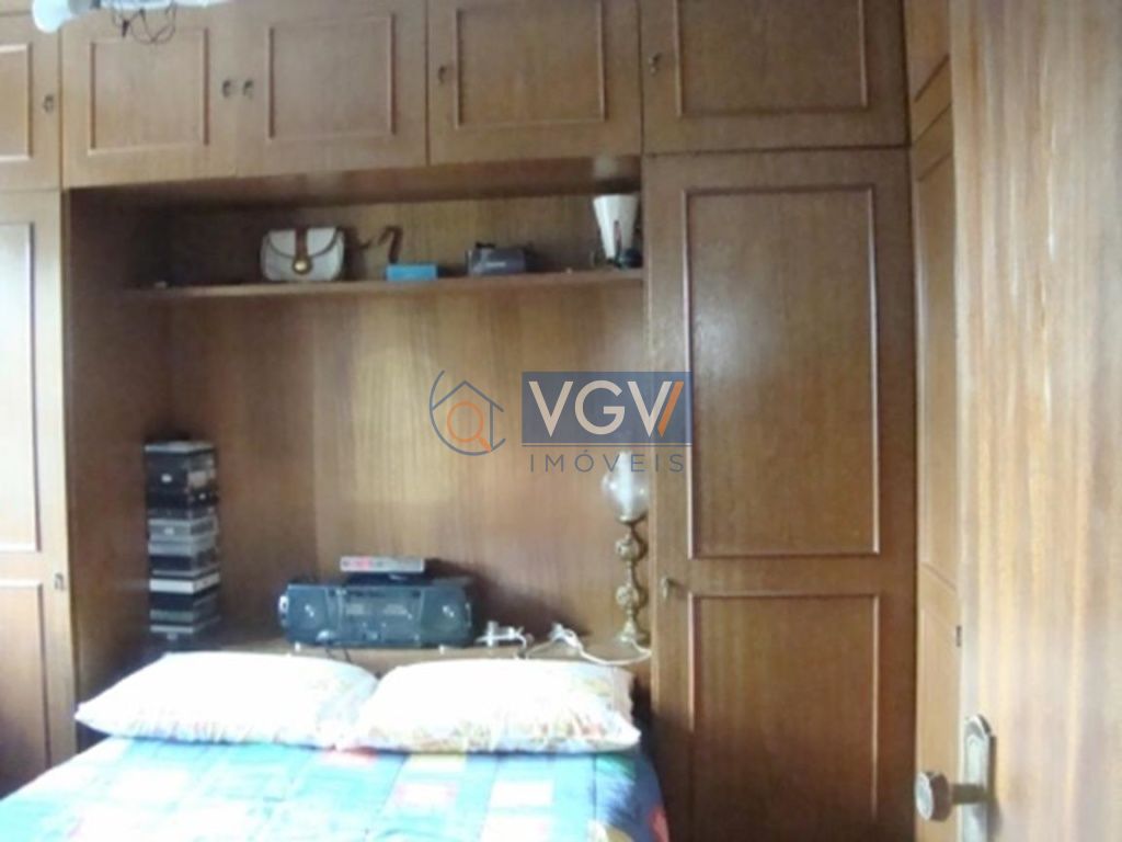 Apartamento à venda com 3 quartos, 107m² - Foto 12