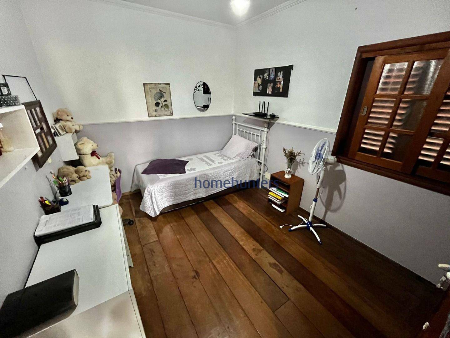 Casa de Condomínio à venda com 4 quartos, 208m² - Foto 18