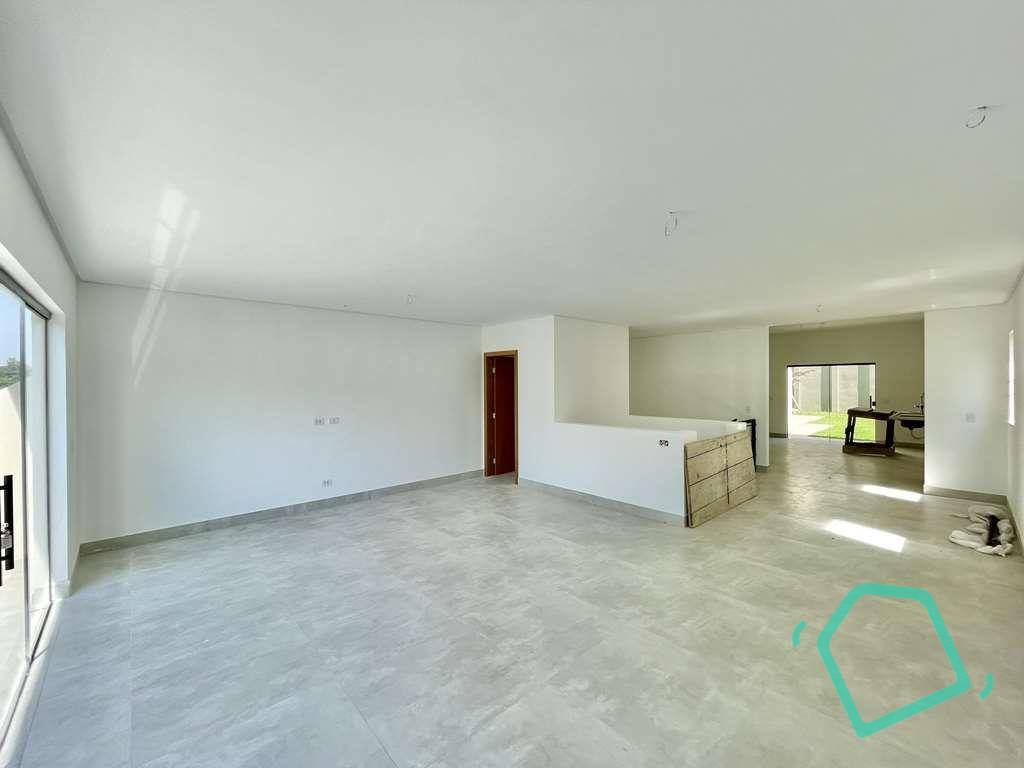 Casa de Condomínio à venda com 3 quartos, 230m² - Foto 5