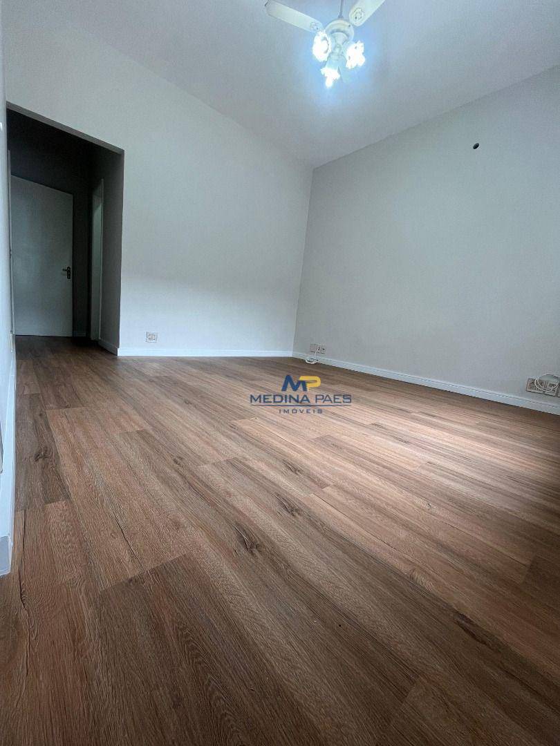 Casa à venda com 3 quartos, 215M2 - Foto 6