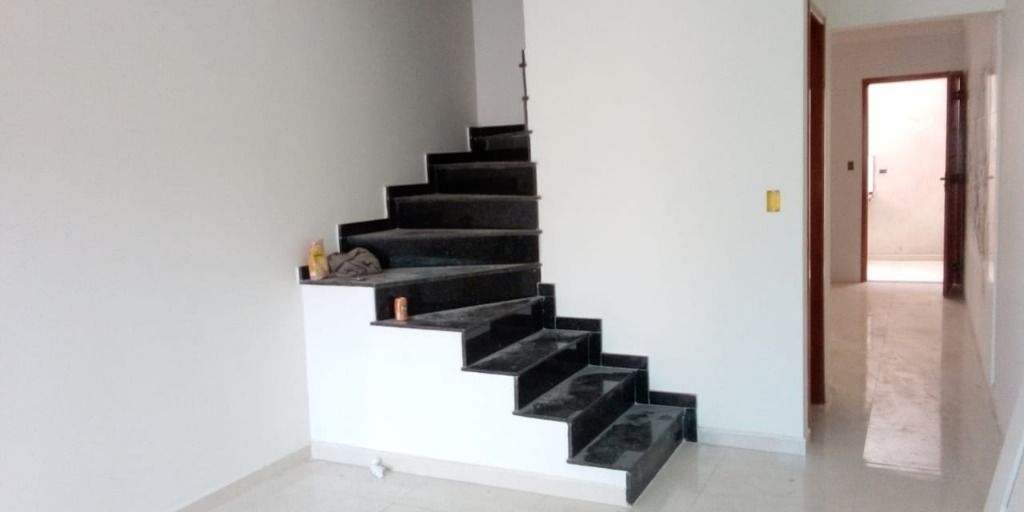 Sobrado à venda com 2 quartos, 85m² - Foto 5