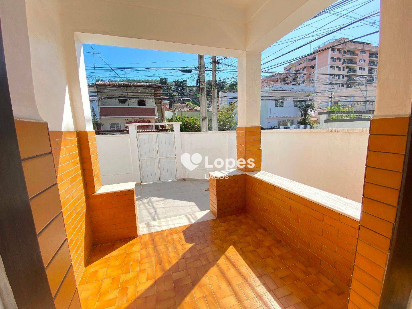 Casa à venda com 7 quartos, 266M2 - Foto 4