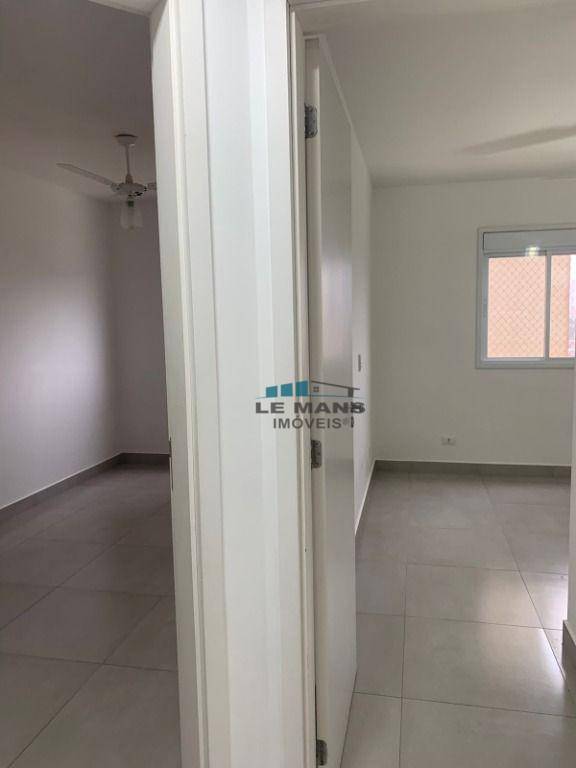 Apartamento para alugar com 2 quartos, 62m² - Foto 24