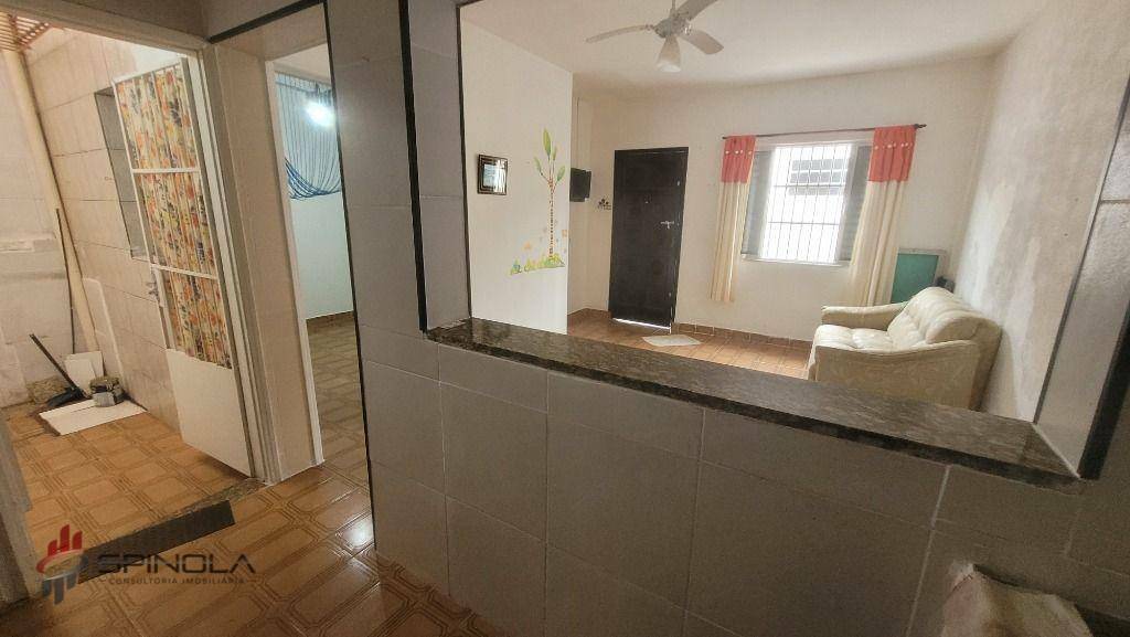 Casa de Condomínio à venda com 1 quarto, 27m² - Foto 17