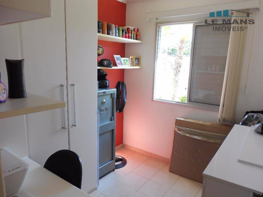 Apartamento à venda com 3 quartos, 70m² - Foto 11