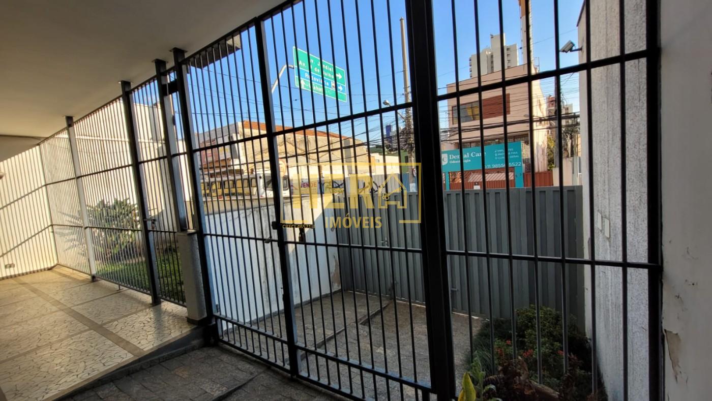 Casa à venda com 3 quartos, 372m² - Foto 2