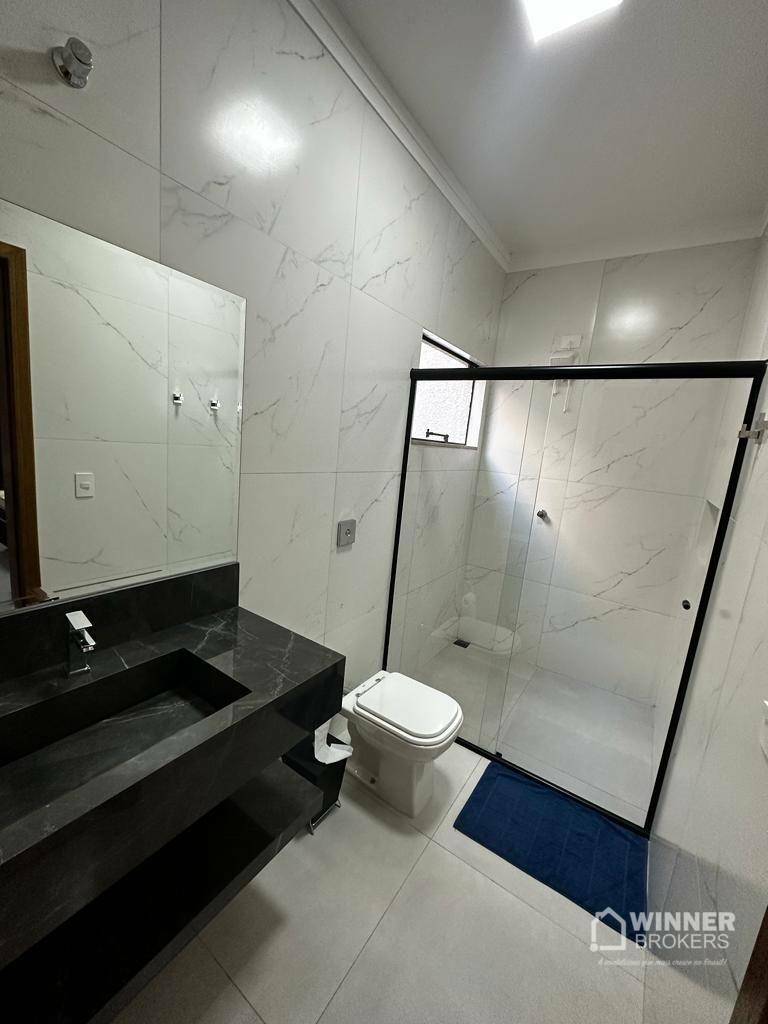 Casa à venda com 4 quartos, 190m² - Foto 4