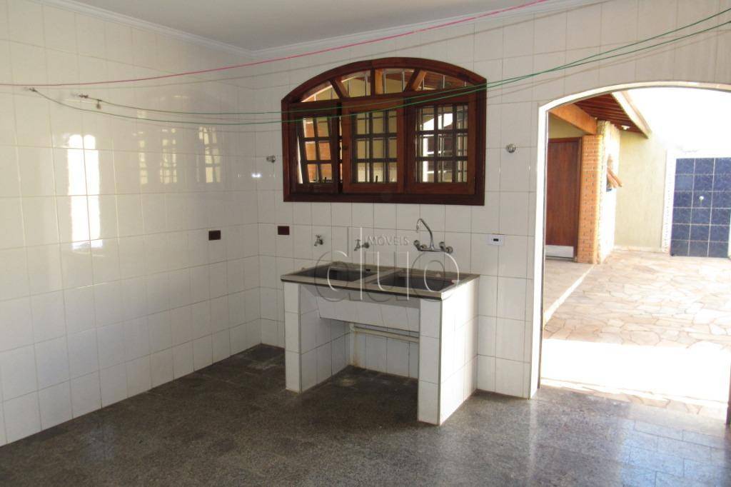 Casa à venda com 3 quartos, 326m² - Foto 23