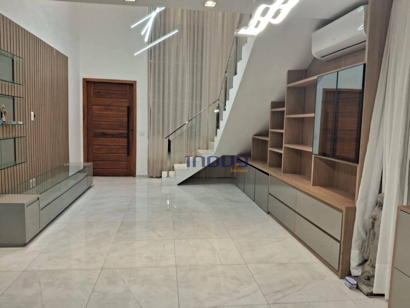 Casa de Condomínio, 4 quartos - Foto 1